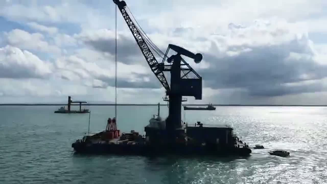 FC JJ01, ABAS floating crane